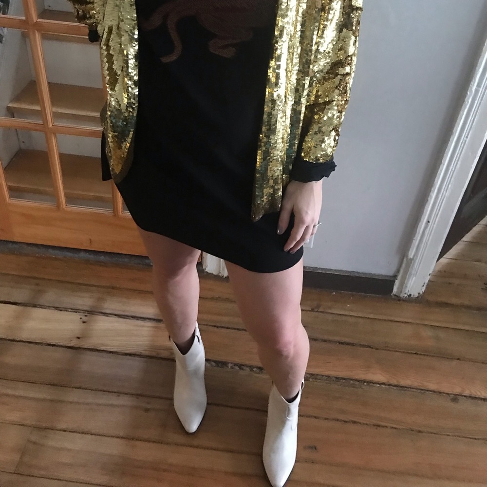 White boots - Picture 3 of 3